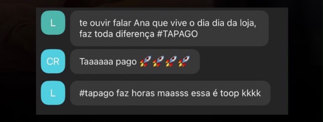 Mensagens reais de participantes durante uma aula ao vivo